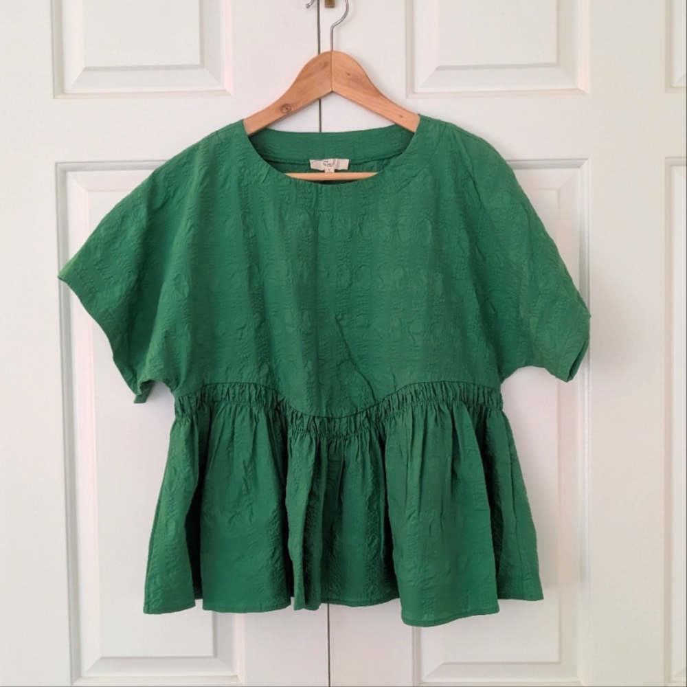 Easel Los Angeles Boxy Ruffle Textured Top